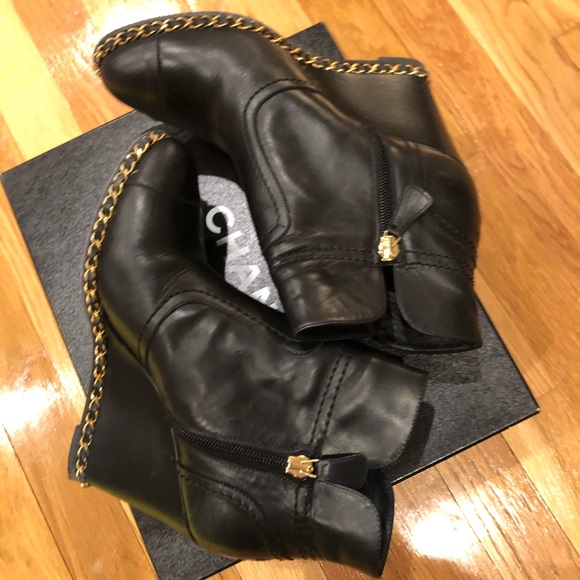 Chanel wedge booties - Picture 5 of 8